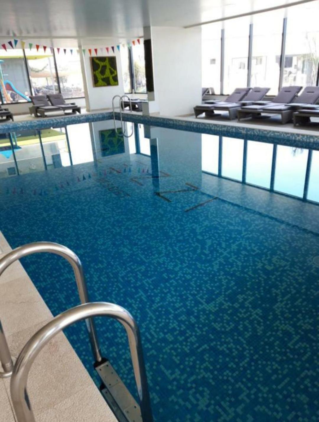 Alezzi Luxury Apartment Spa Resort Piscina Incalzita Sauna Parking Năvodari المظهر الخارجي الصورة